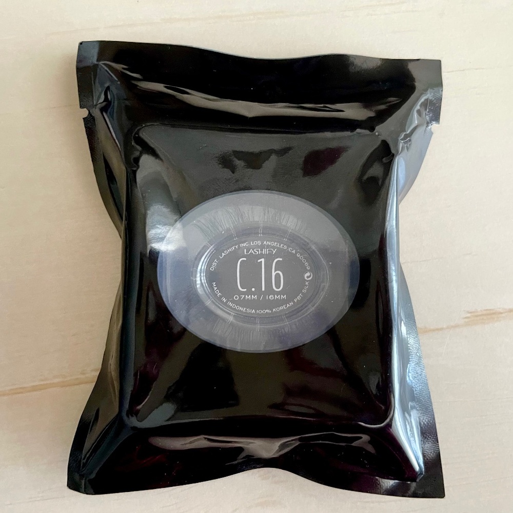 BRAND NEW Lashify Gossamer Lash Set - C16
